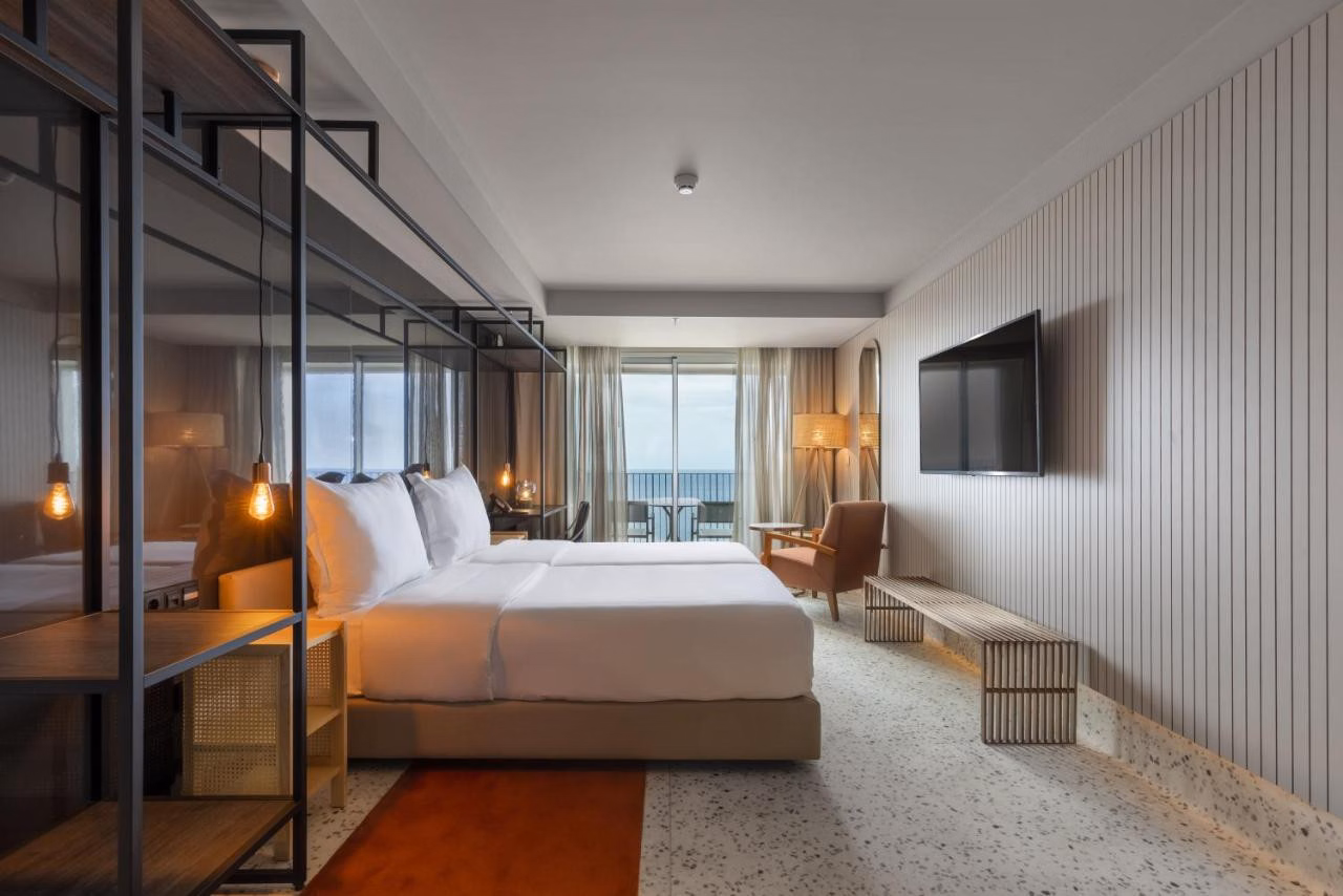 Next Hotel