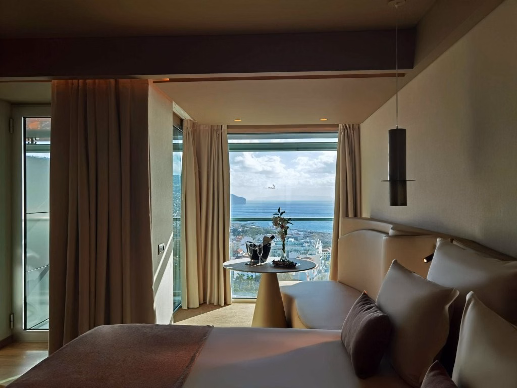 The Views Baia - Adults Only