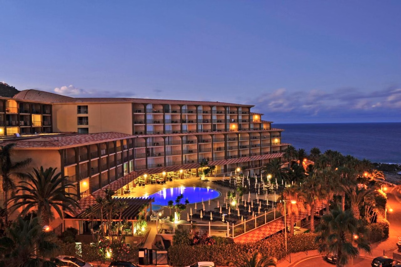 The Views Oasis Hotel