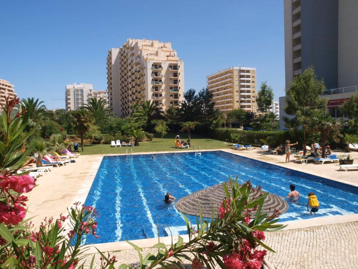 Apartamentos Jardins da Rocha