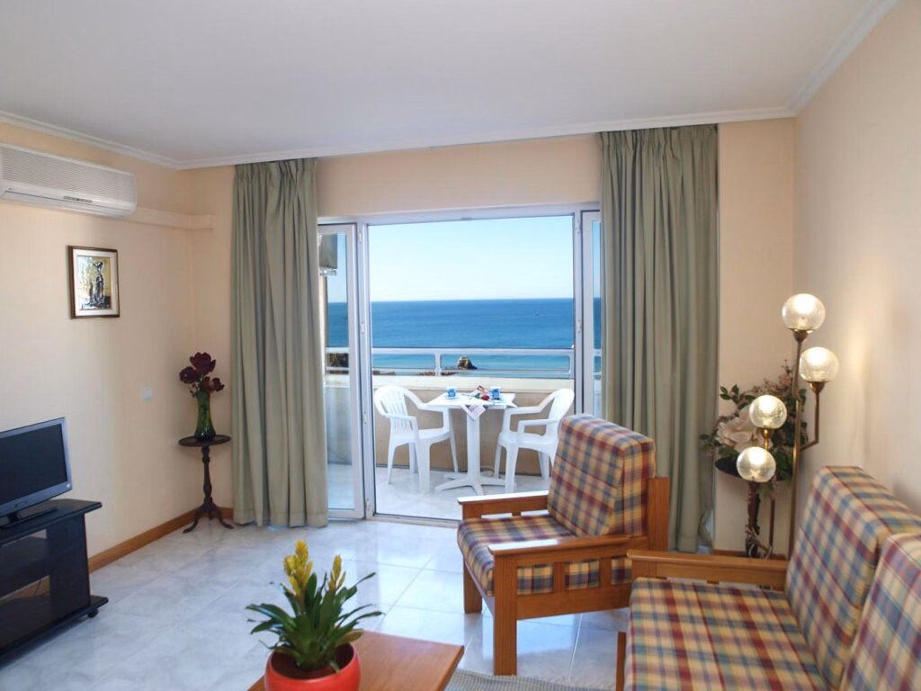 Apartamentos Jardins da Rocha
