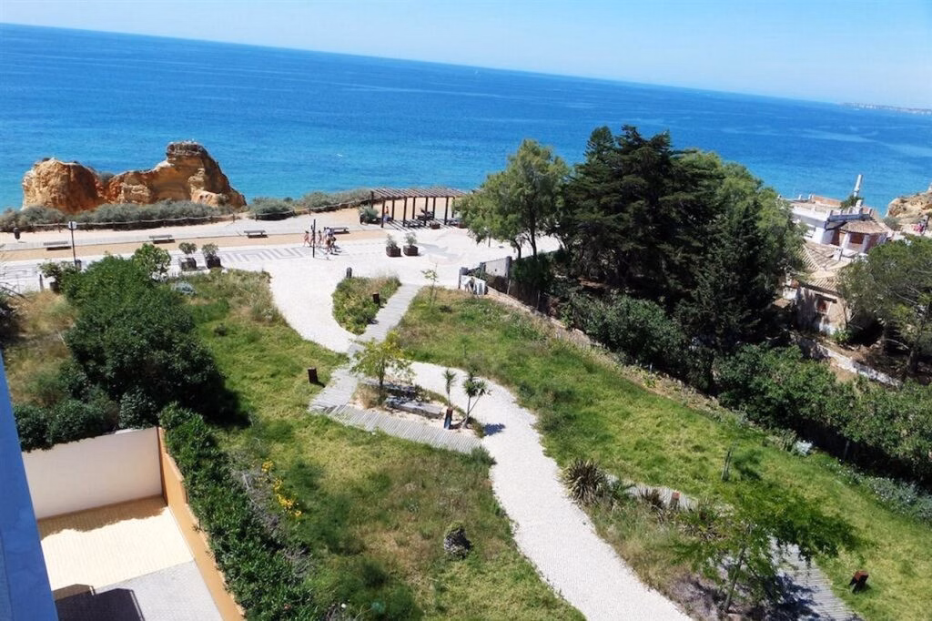 Hotel Luar