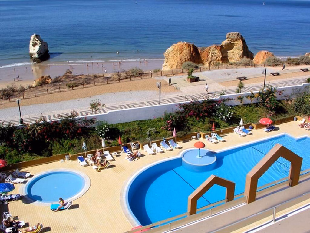 Hotel Luar