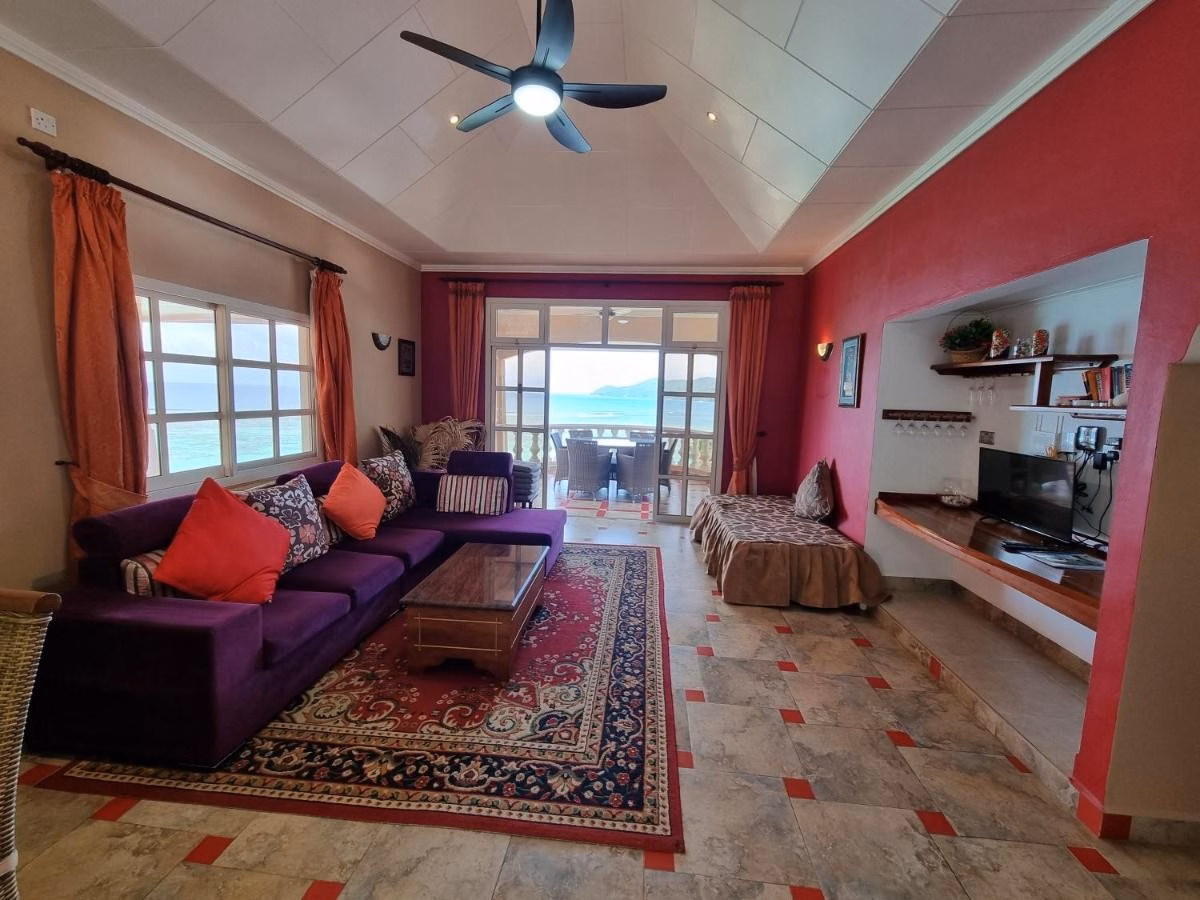 Au Fond De Mer View Apartments