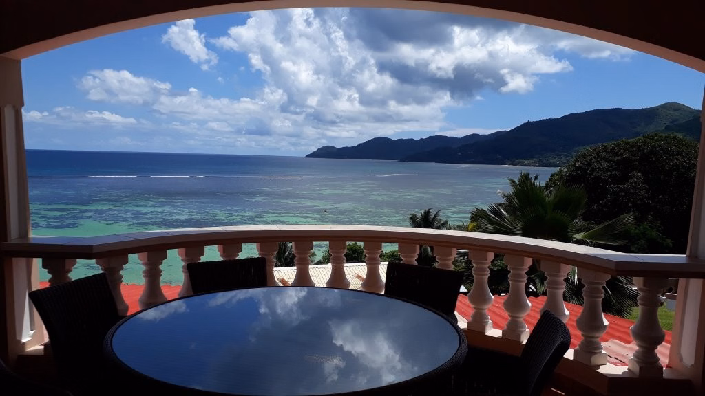 Au Fond De Mer View Apartments