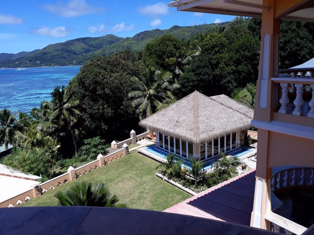 Au Fond De Mer View Apartments