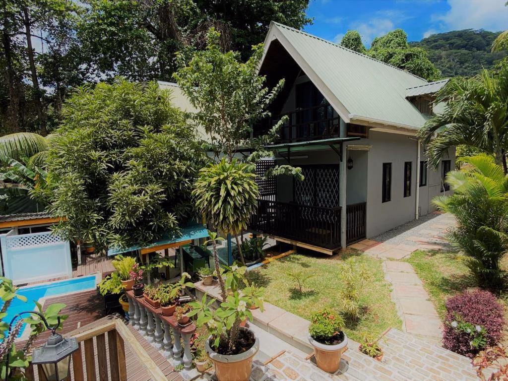 Mer Riviere Self Catering