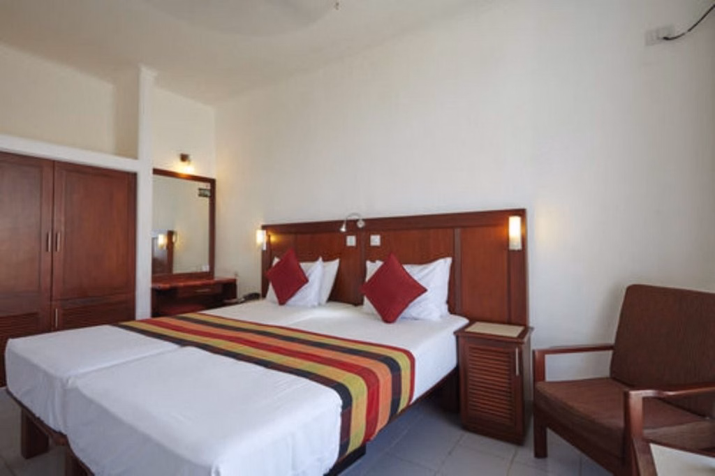 Coral Sands Hotel