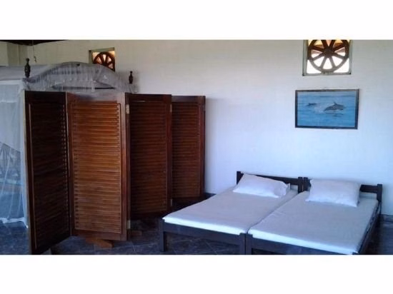 Hotel Happy Tuna