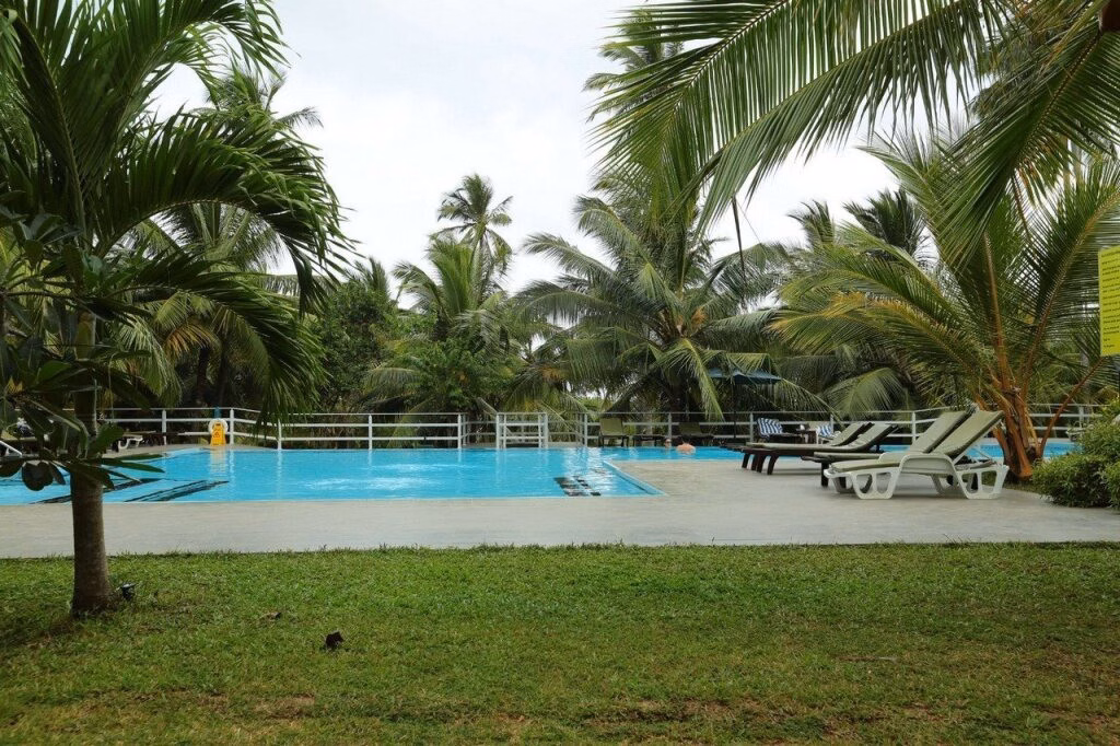 Lagoon Paradise Beach Resort
