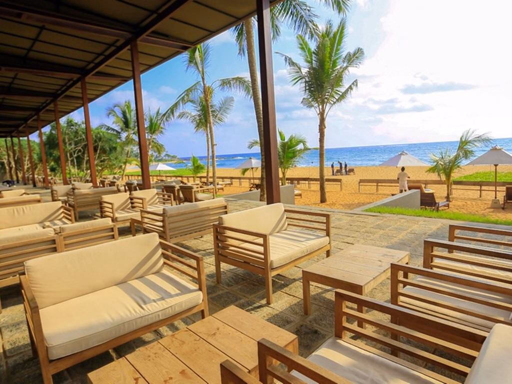 Pandanus Beach Resort & Spa