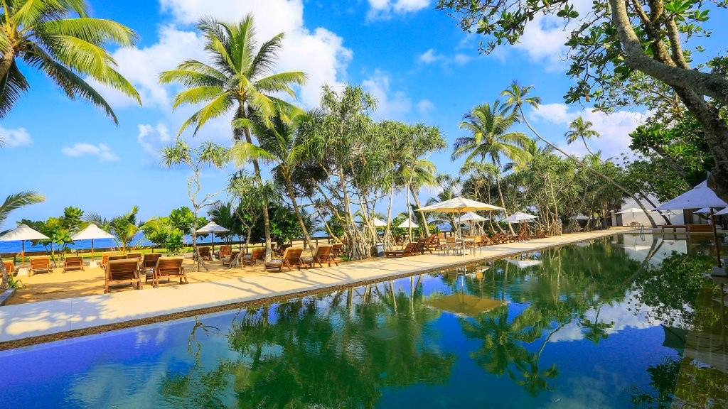 Pandanus Beach Resort & Spa
