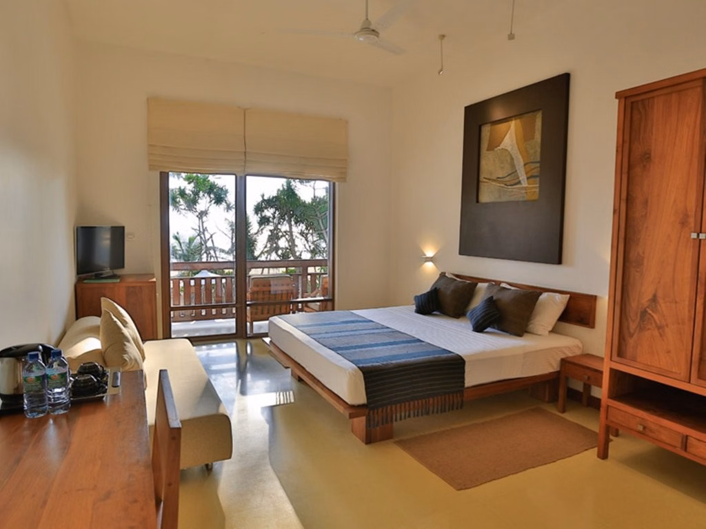 Pandanus Beach Resort & Spa