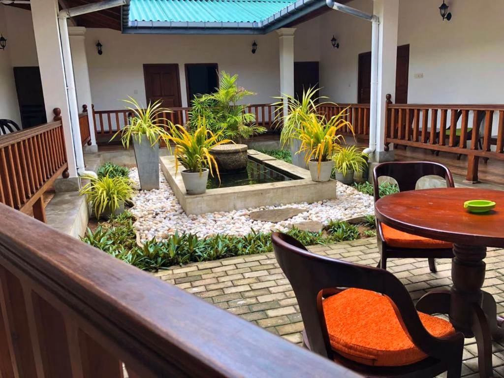 Sundowners Guesthouse