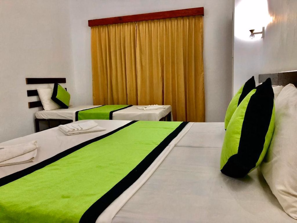Sundowners Guesthouse