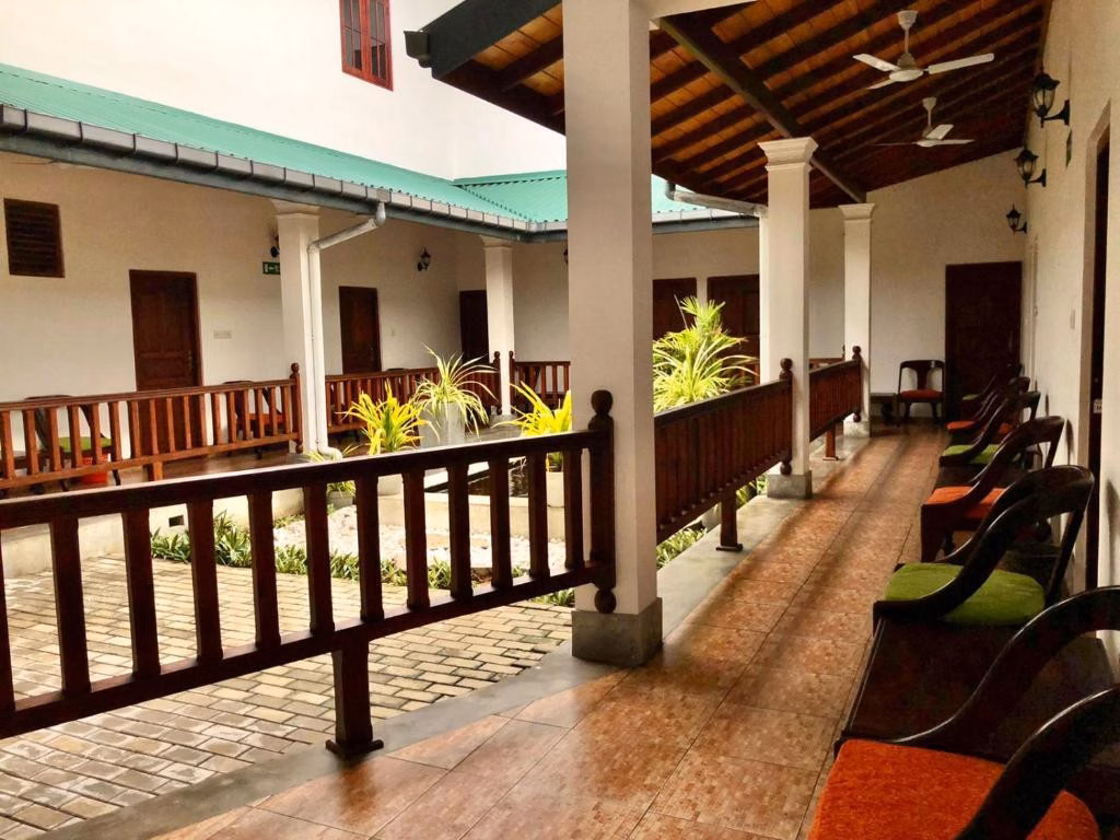 Sundowners Guesthouse