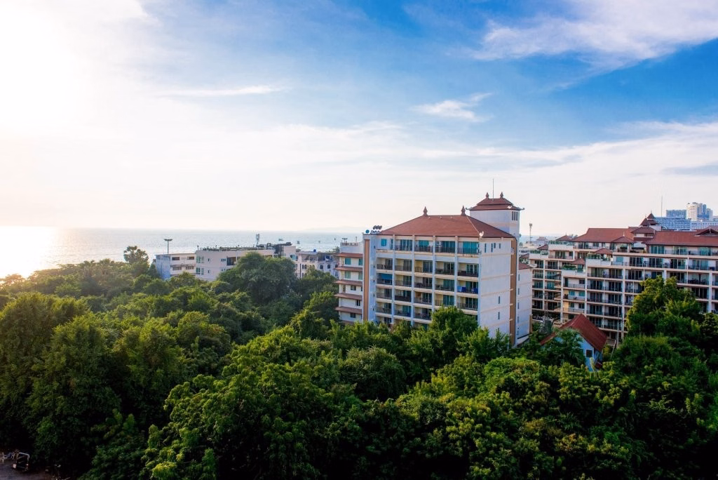 Sea Breeze Jomtien Resort
