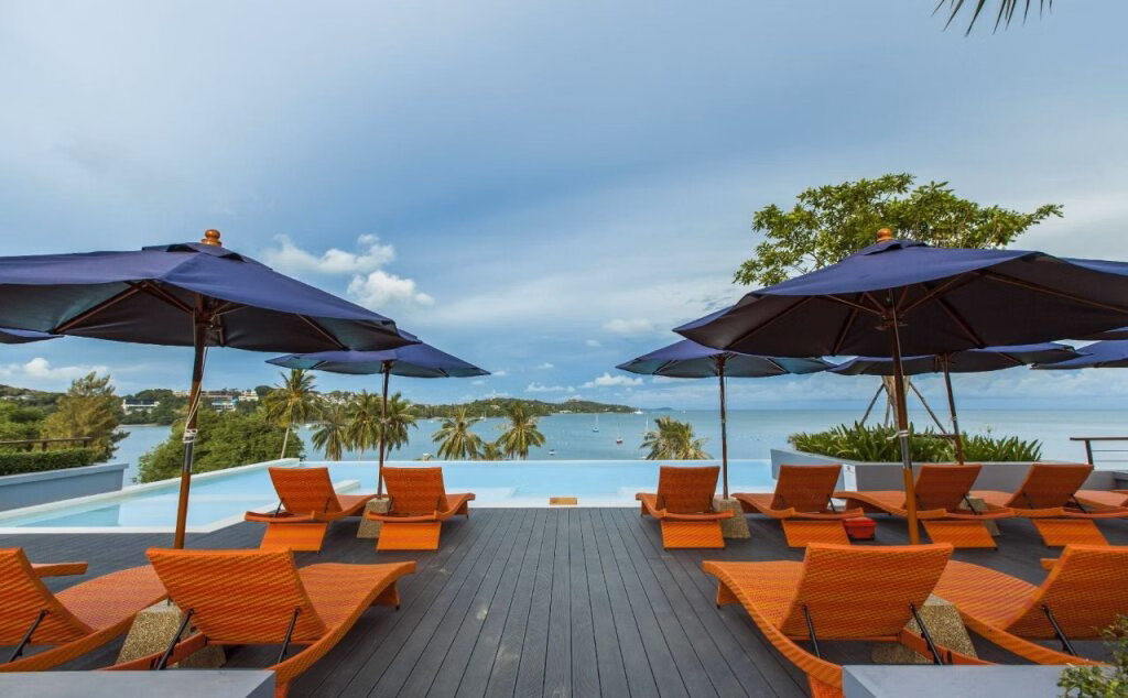 Bandara Beach Resort, Phuket