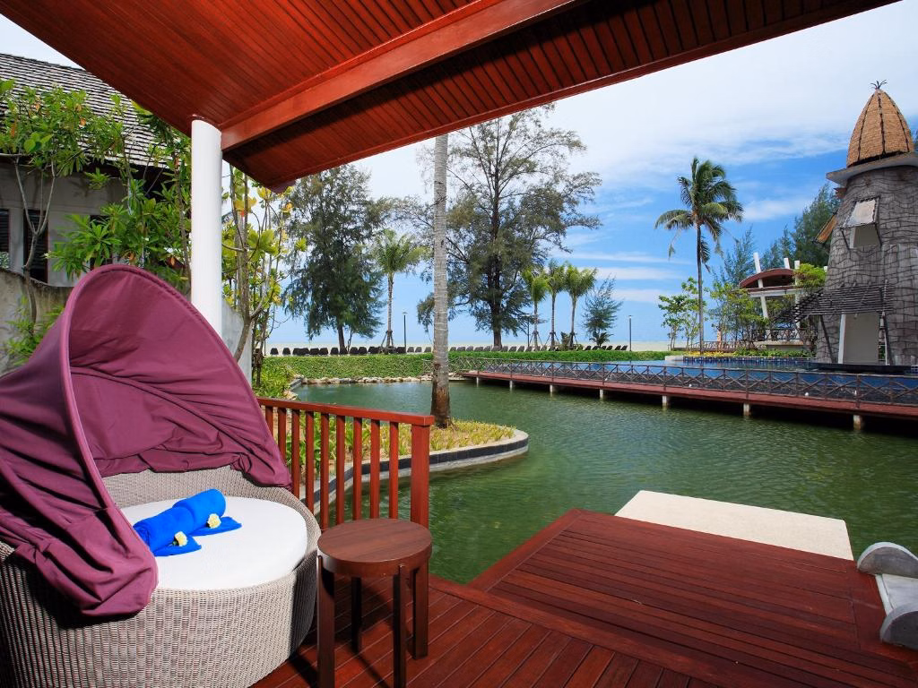 Graceland Khaolak Beach Resort