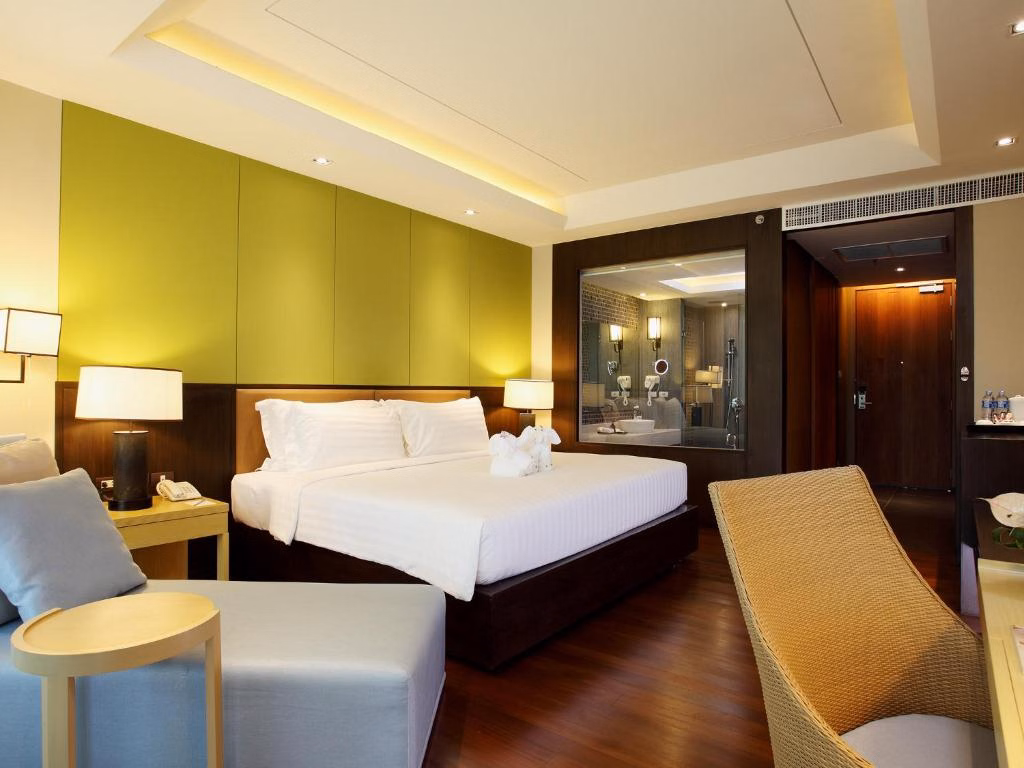 Graceland Khaolak Beach Resort