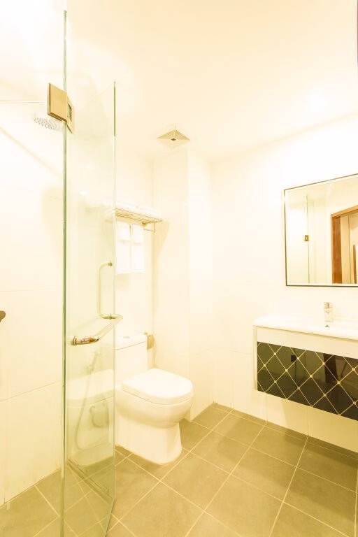 Hemingways Silk Hotel