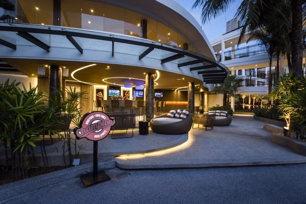 Holiday Inn Resort Phuket Karon Beach by IHG