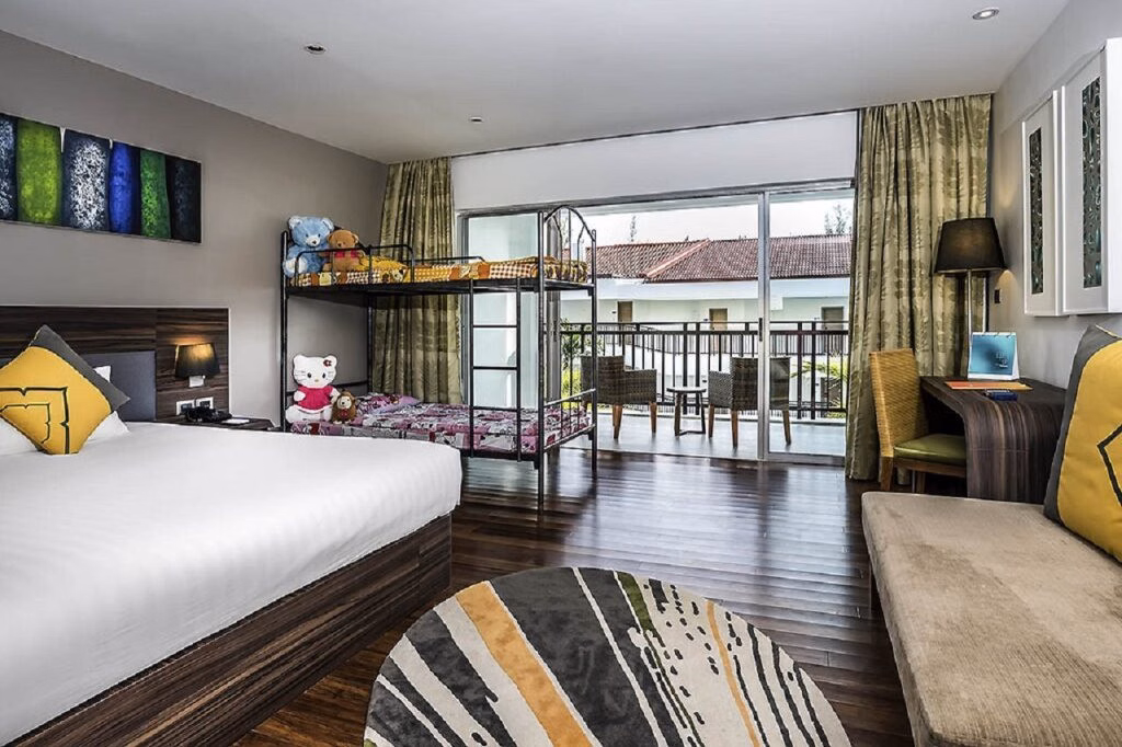 Holiday Inn Resort Phuket Karon Beach by IHG