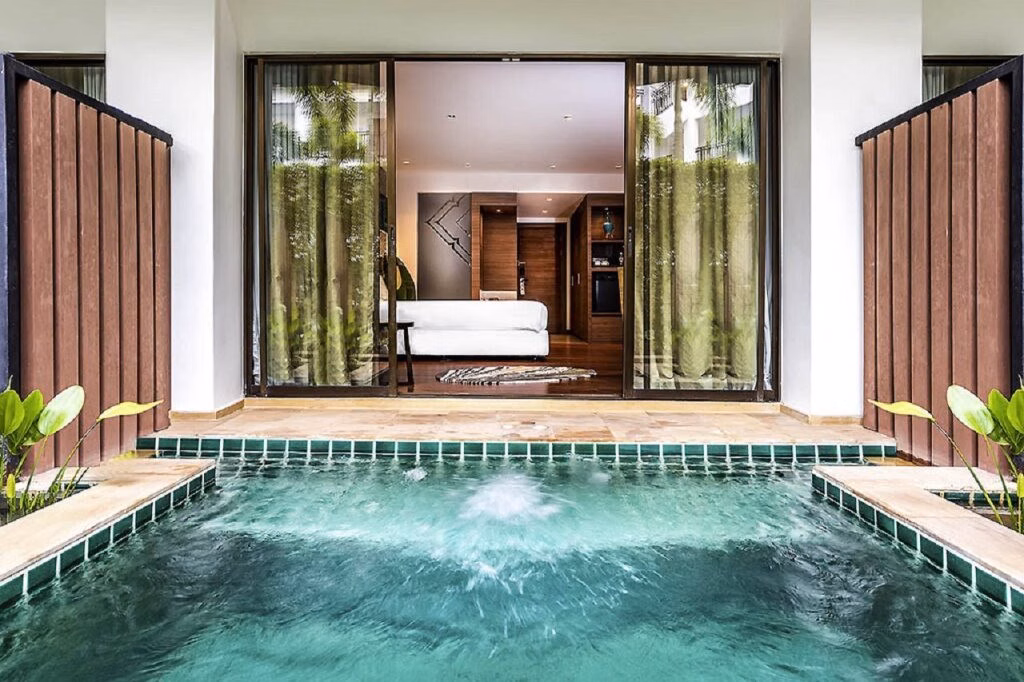 Holiday Inn Resort Phuket Karon Beach by IHG