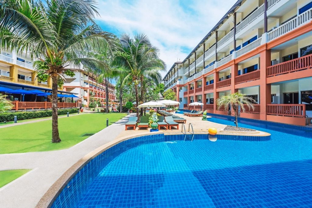 Kata Sea Breeze Resort