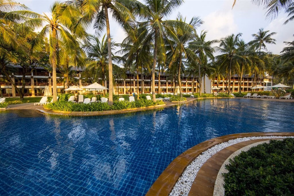 Katathani Phuket Beach Resort