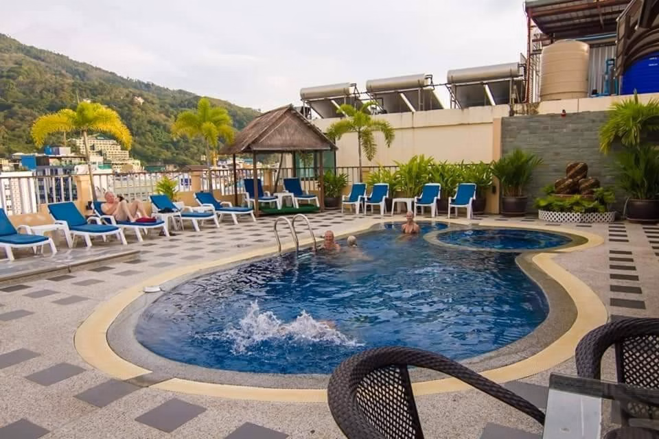 Patong Hemingway's Hotel