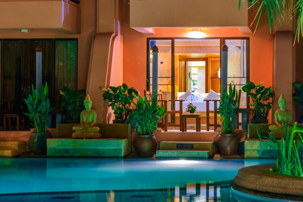 Seaview Patong Hotel