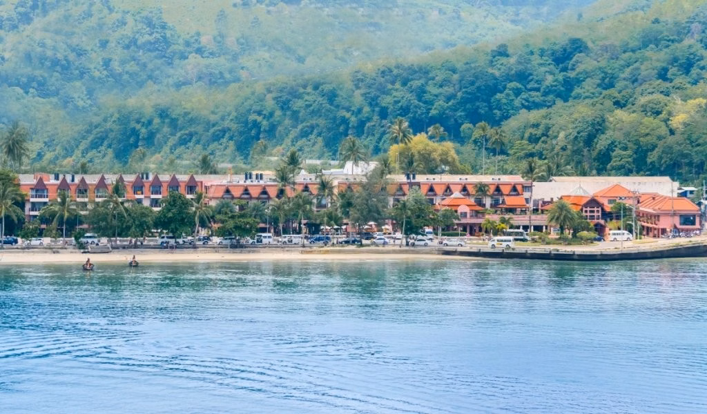 Seaview Patong Hotel