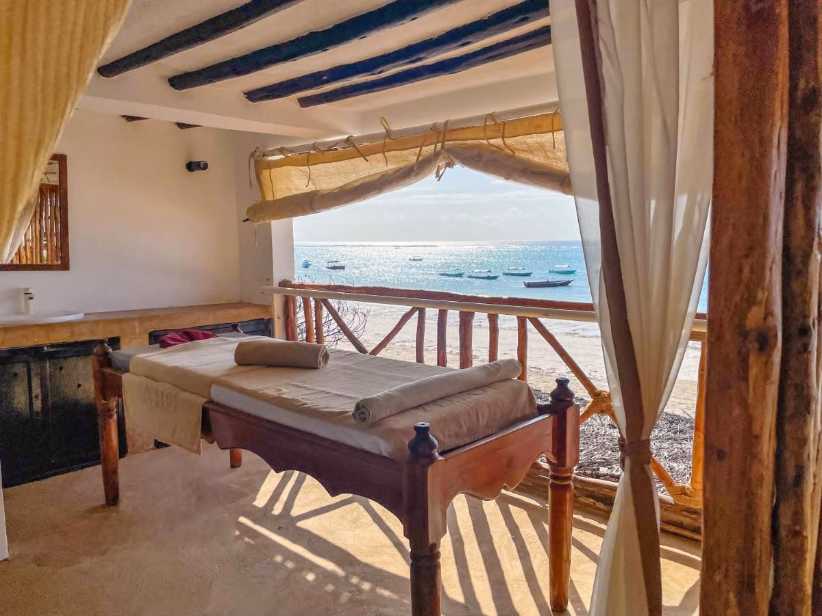 AHG Dream's Bay Beach Hotel