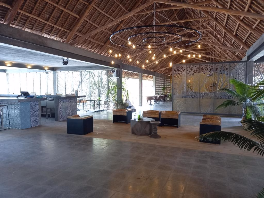 Casa Del Mar Hotel