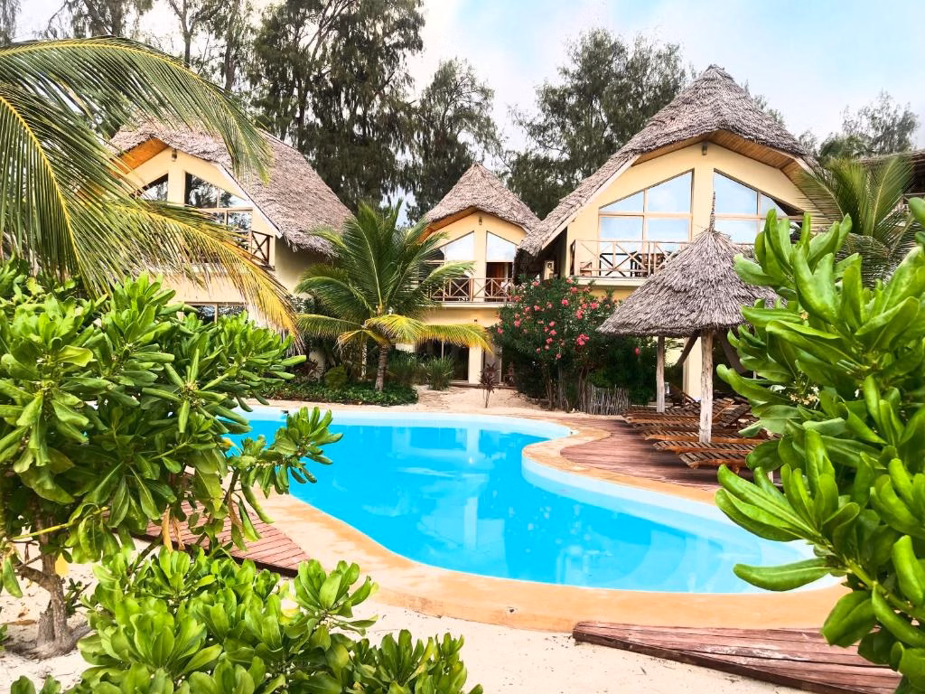 Clove Island Villas & Apartments