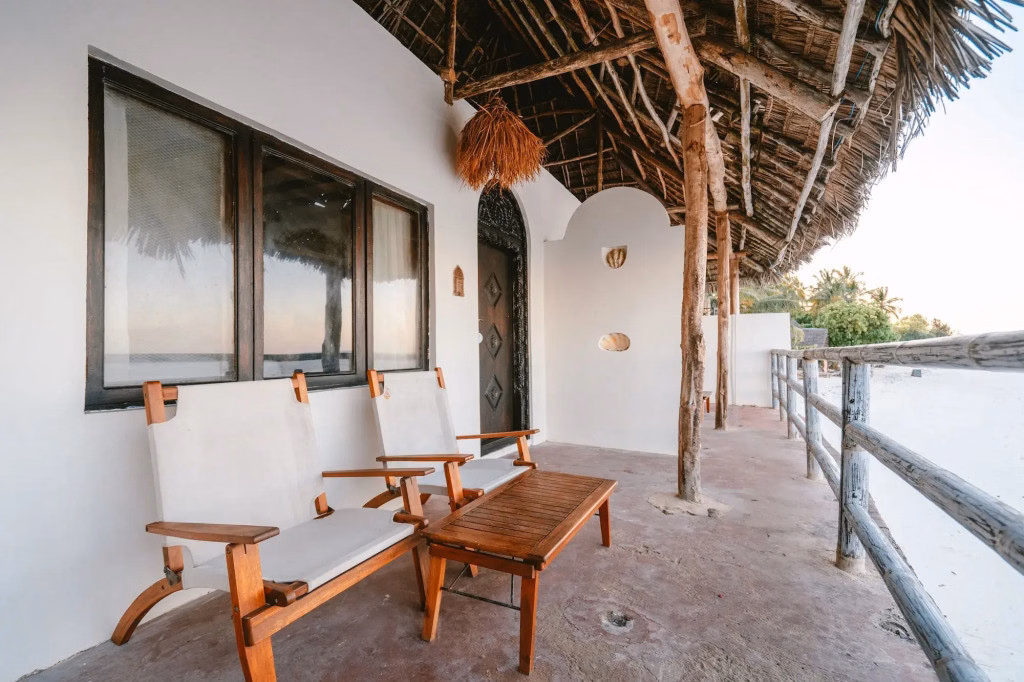 Coral Rocks Hotel & Restaurant