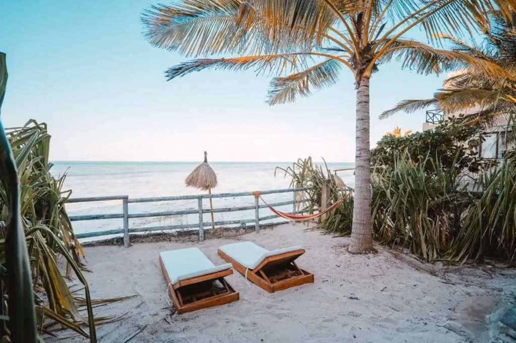 Coral Rocks Hotel & Restaurant