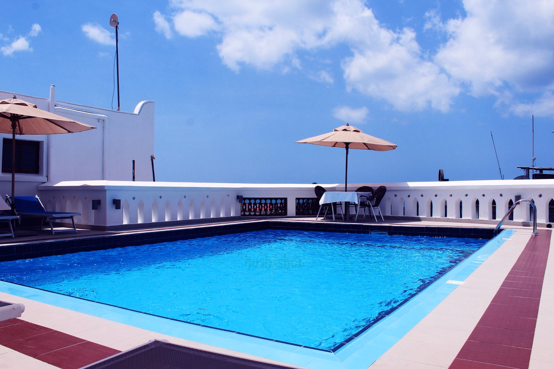 Maru Maru Hotel