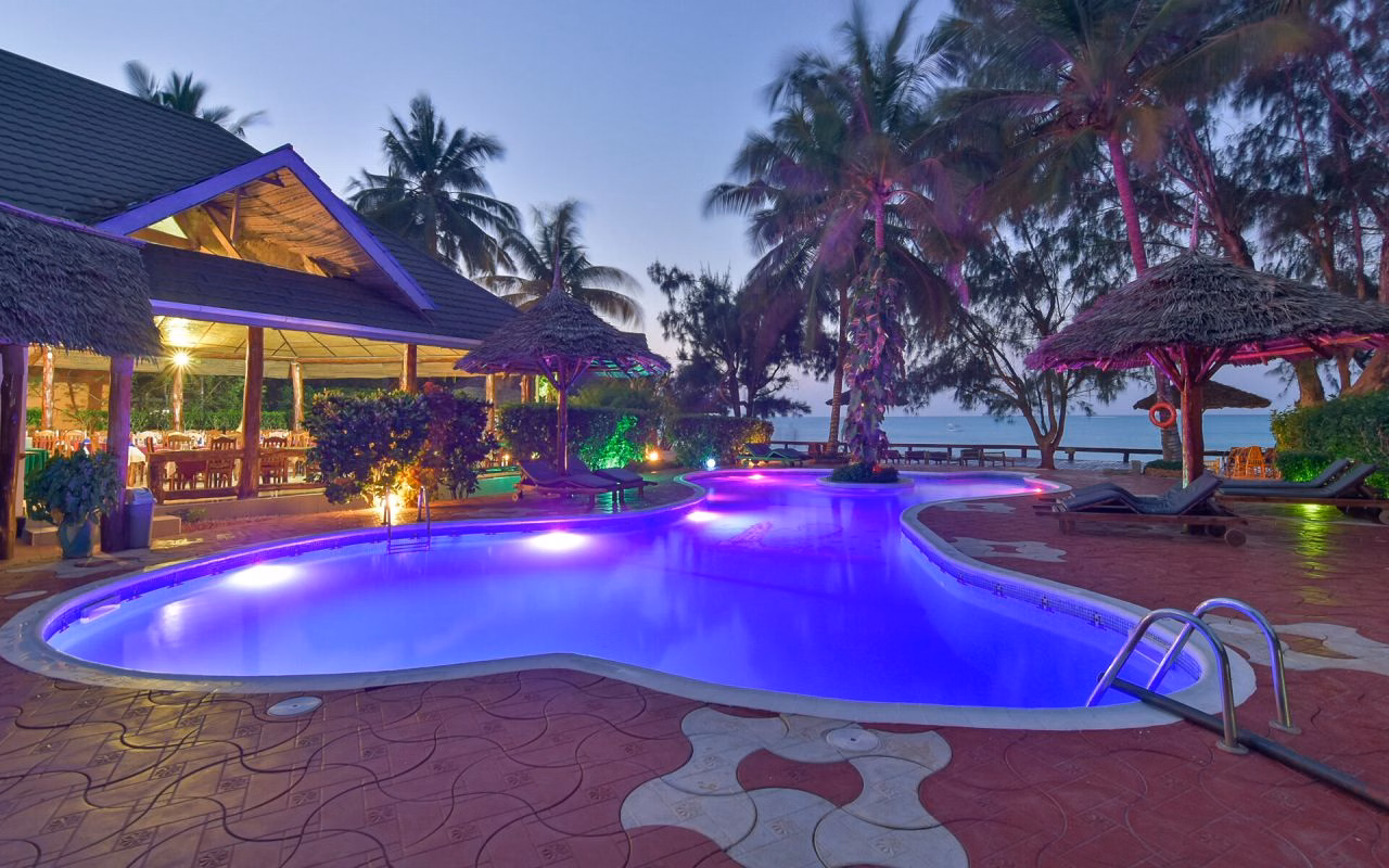 Mnarani Beach Cottages