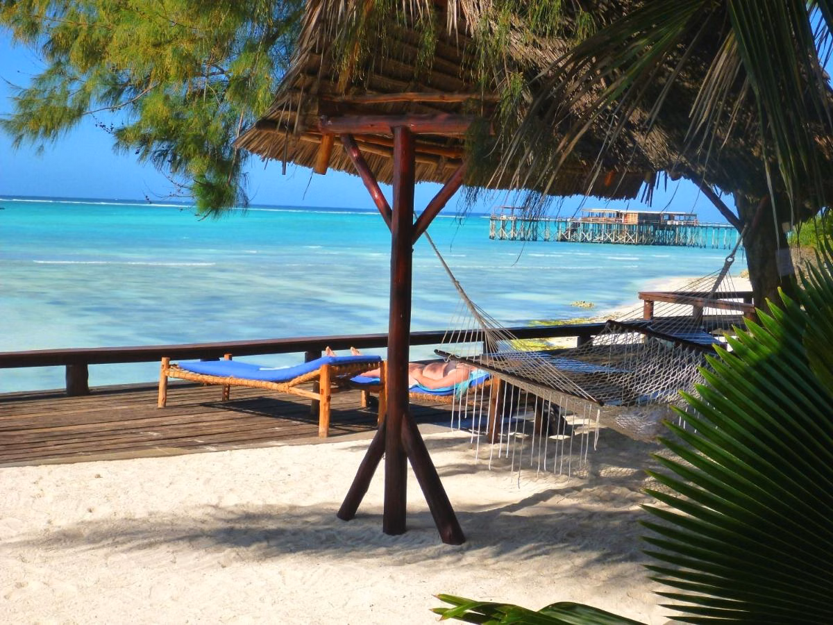 Mnarani Beach Cottages