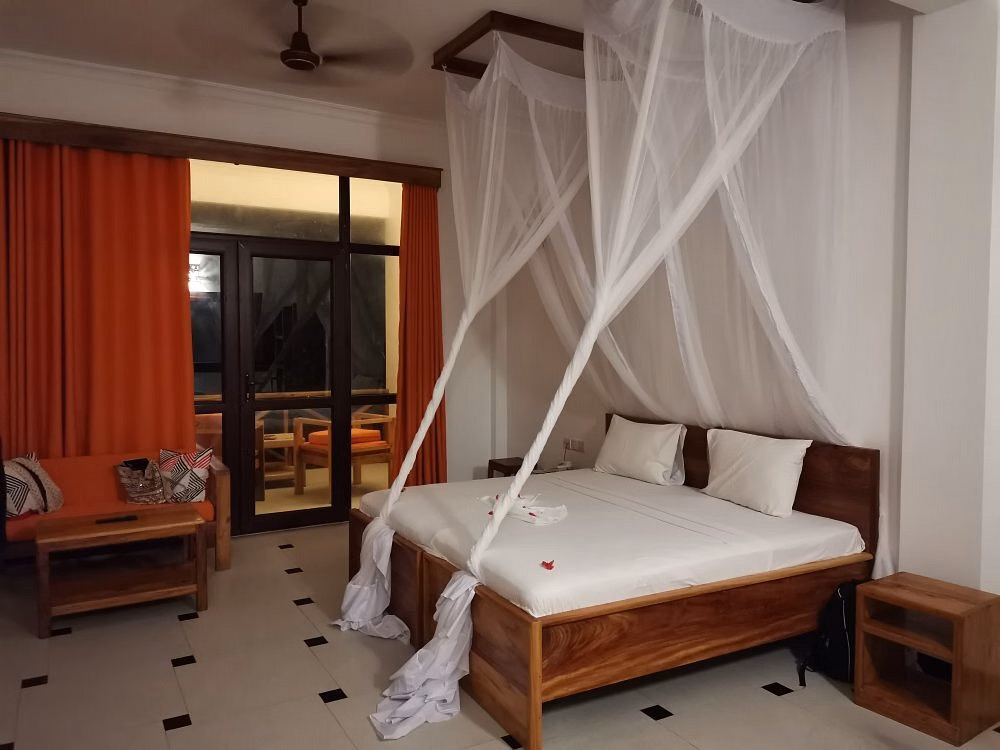 Mnarani Beach Cottages