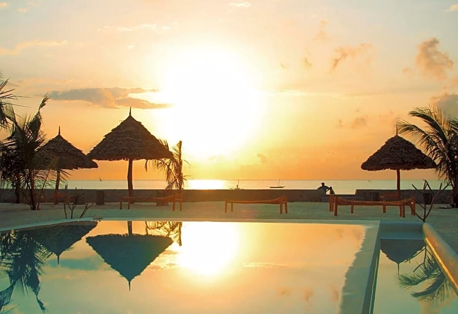 Nur Beach Hotel