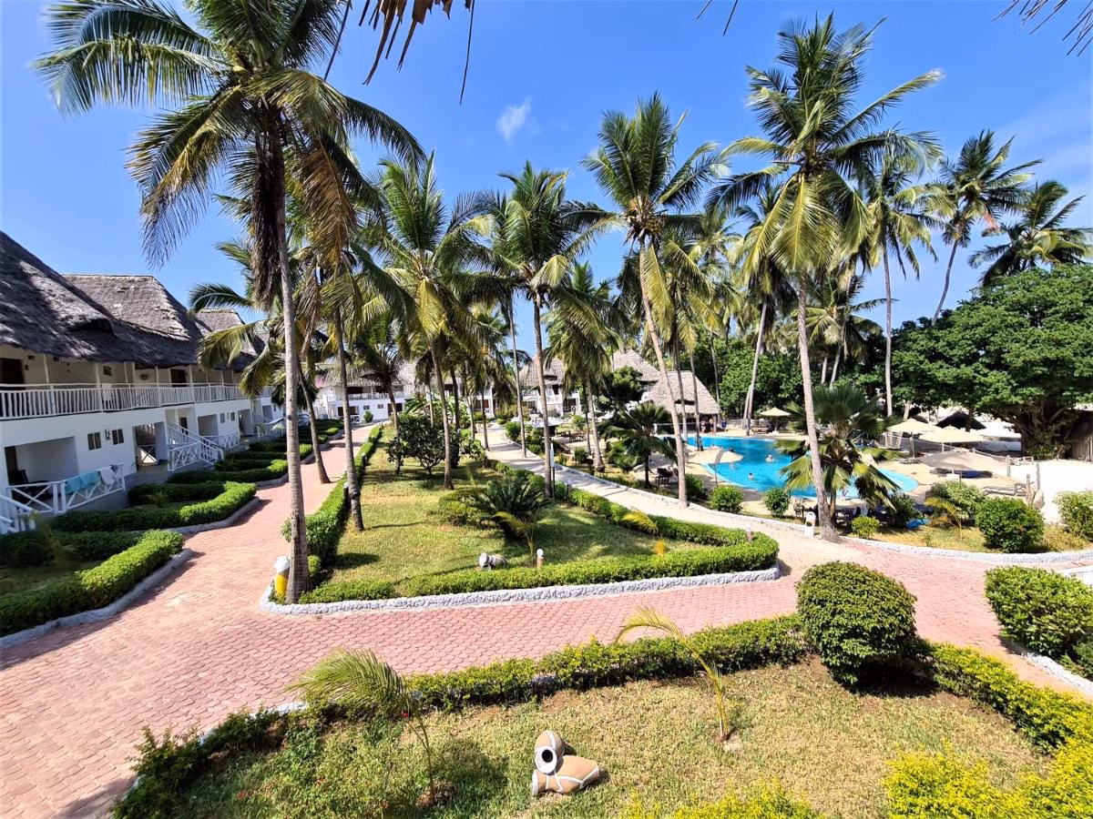 Paradise Beach Resort