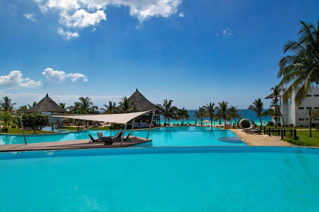 Royal Zanzibar Beach Resort nuo 3513 € - Kelionė į Zanzibarą