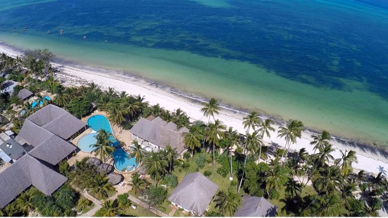 Uroa Bay Beach Resort