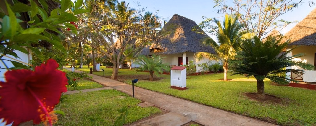 Uroa Bay Beach Resort