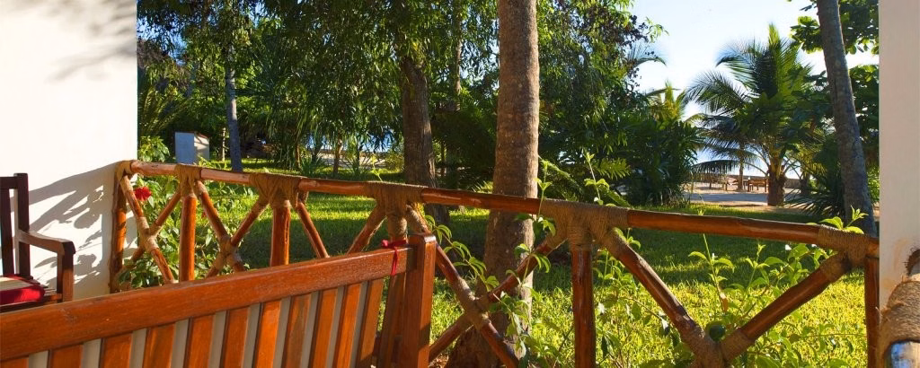 Uroa Bay Beach Resort