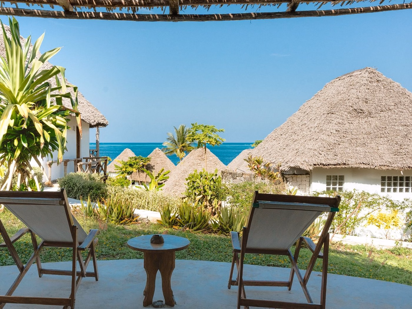 Zanbluu Beach Hotel