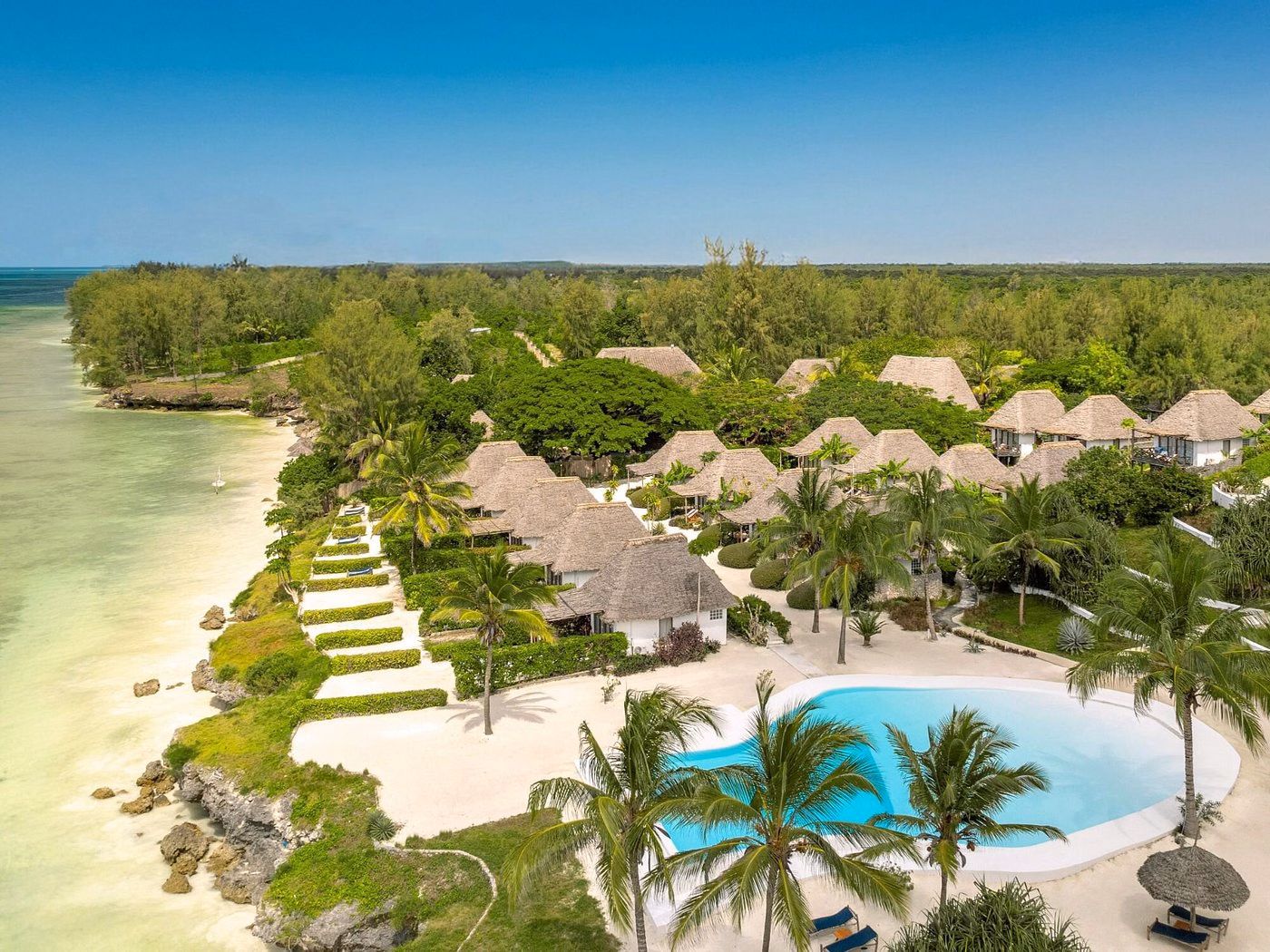 Zanbluu Beach Hotel